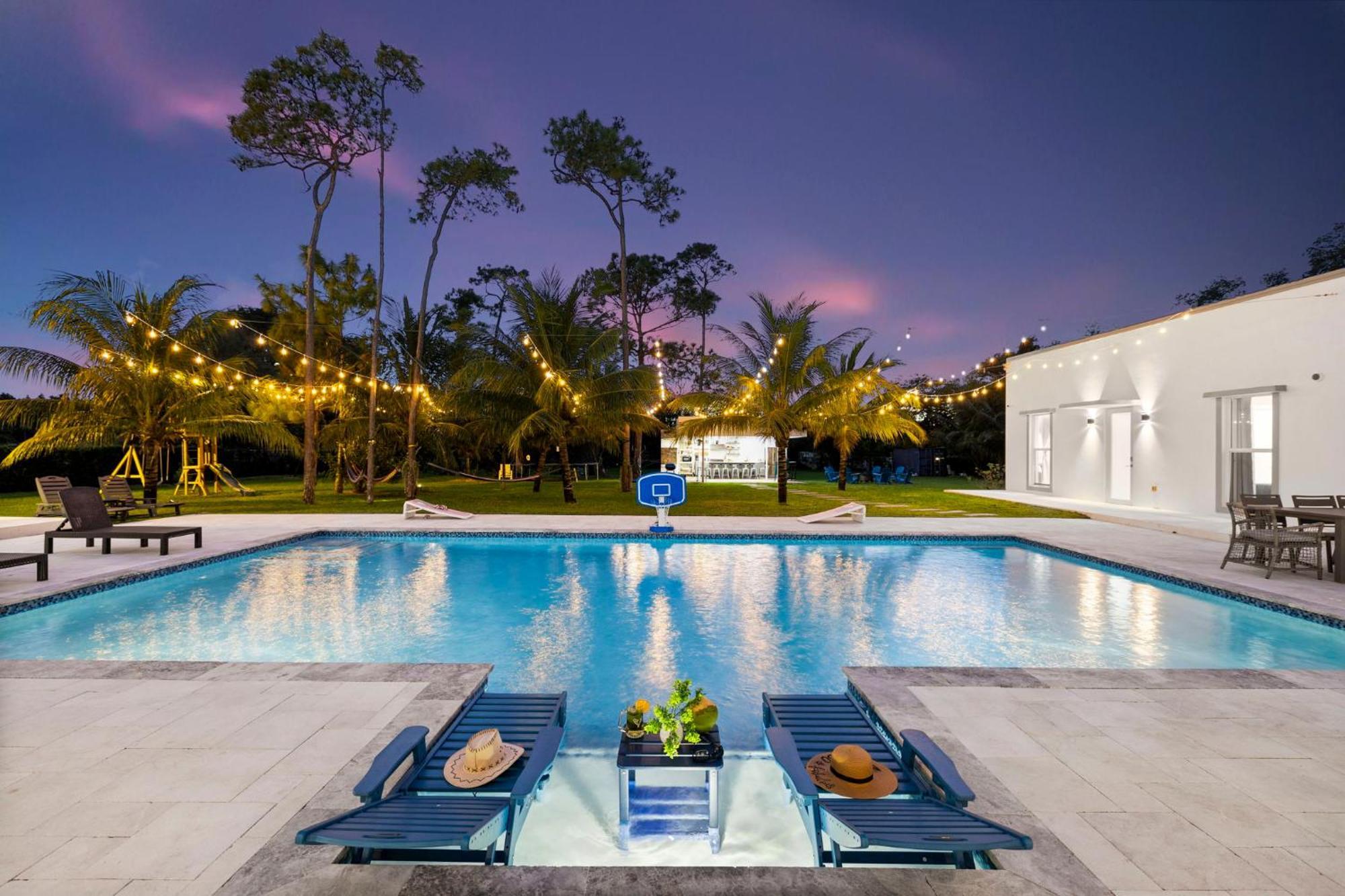 Ideal For Families The White House Of Miami Close To Miami Beaches And The Keys West Princeton エクステリア 写真